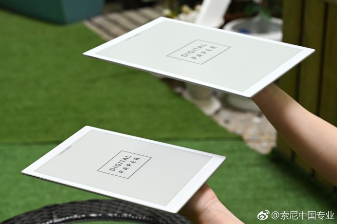 索尼电子纸DPT-CP1图赏：纯白配色，纤薄如纸